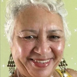 Meet your Posher, Suzette